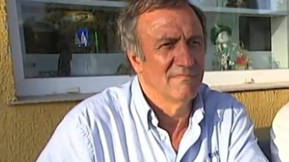 РУМУН КОЈИ ЈЕ БЛОКИРАО НАТО ВОЗ: Официри су постали нервозни, али се није повукао! (видео) РУМУН КОЈИ ЈЕ БЛОКИРАО НАТО ВОЗ: Официри су постали нервозни, али се није повукао! (видео)