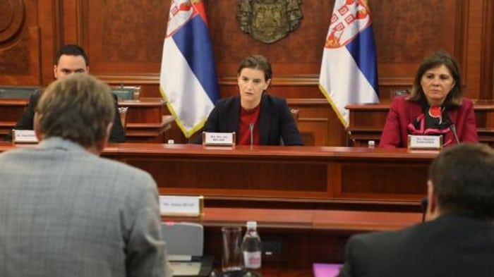 ОПШТЕ ЛУДИЛО! ММФ брани српске пензионере од МУТАВЕ и ВЕЛЕИЗДАЈНИКА ОПШТЕ ЛУДИЛО! ММФ брани српске пензионере од МУТАВЕ и ВЕЛЕИЗДАЈНИКА
