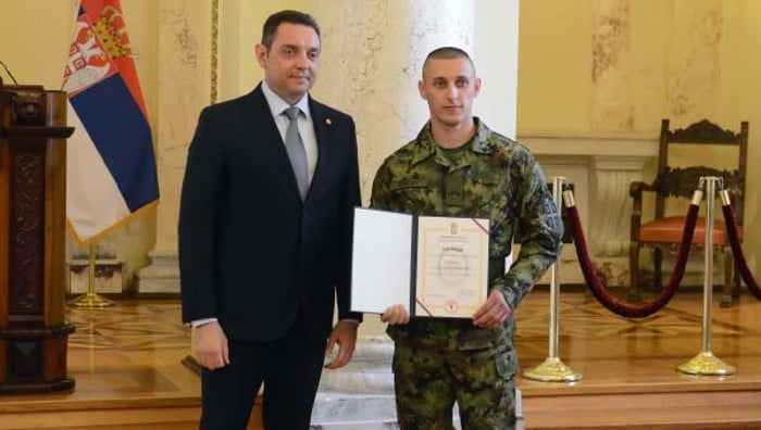 Гинисов рекордер због јавашлука одлази из Војске Србије! Гинисов рекордер због јавашлука одлази из Војске Србије!