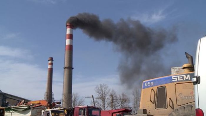 Због загађења из термоелектране, у Костолцу сваки четврти дан није за дисање; становници Браничевског округа све болеснији Због загађења из термоелектране, у Костолцу сваки четврти дан није за дисање; становници Браничевског округа све болеснији