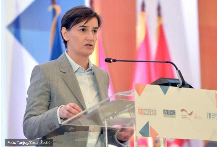 МУТАВА, поднеси неопозиву оставку НАРОДНОЈ СКУПШТИНИ и губи се одавде! МУТАВА, поднеси неопозиву оставку НАРОДНОЈ СКУПШТИНИ и губи се одавде!