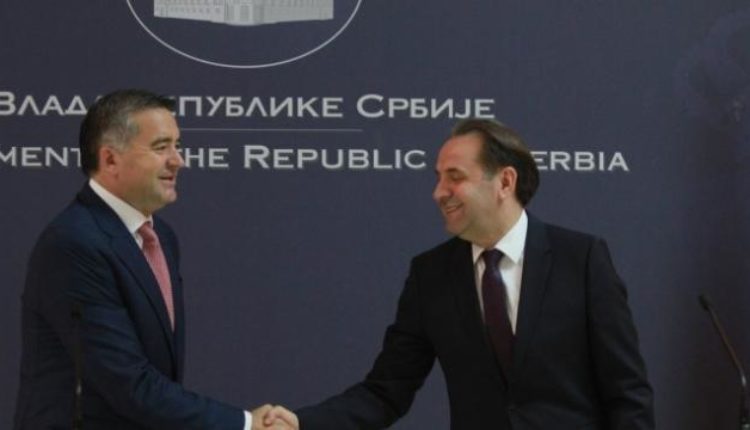 Нећу ништа заједничко да имам са шиптарима, какав бре туристички производ ИДИОТИ НЕНОРМАЛНИ! Нећу ништа заједничко да имам са шиптарима, какав бре туристички производ ИДИОТИ НЕНОРМАЛНИ!
