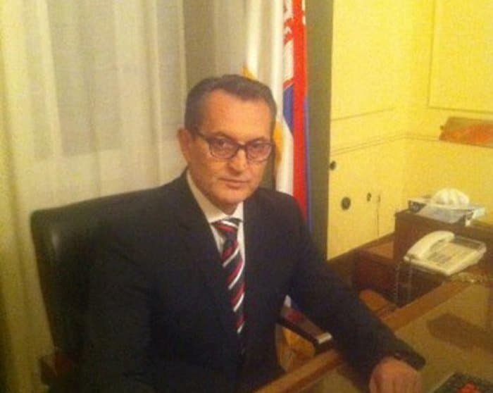 СКАНДАЛ: Дипломата који је имао везе са Земунским кланом постао амбасадор! СКАНДАЛ: Дипломата који је имао везе са Земунским кланом постао амбасадор!