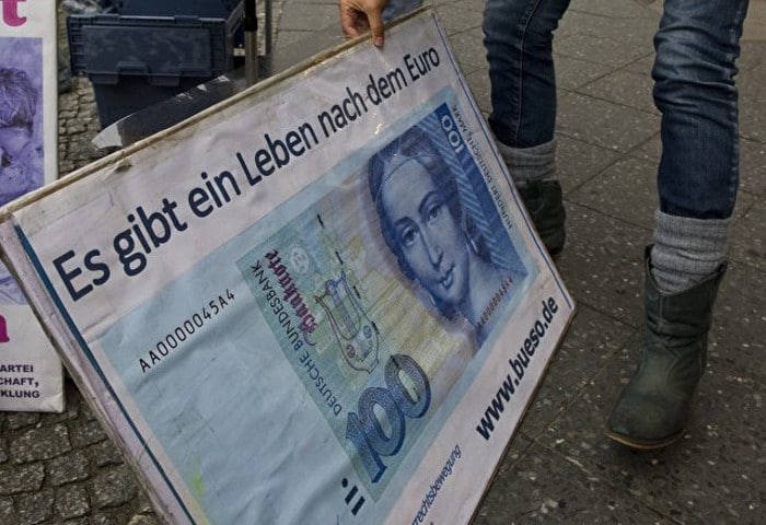 Део владе Меркелове сумњичи део владе Меркелове да спрема „немачки Brexit“ Део владе Меркелове сумњичи део владе Меркелове да спрема „немачки Brexit“