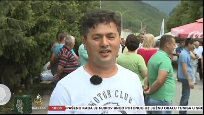 Малинари оптужују Андреја Вучића да је уништио цену малине (видео) Малинари оптужују Андреја Вучића да је уништио цену малине (видео)