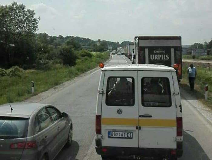 Блокиран је и Младеновац Блокиран је и Младеновац