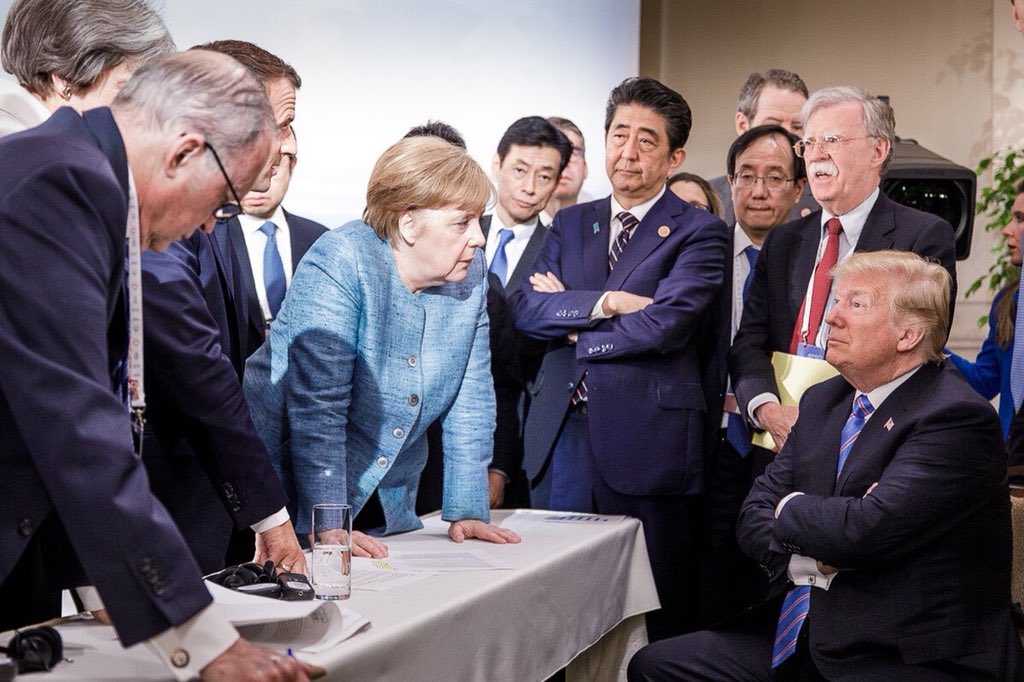 Трамп напушио Г7 и отишао у Сингапур да се види са другом Кимом Трамп напушио Г7 и отишао у Сингапур да се види са другом Кимом