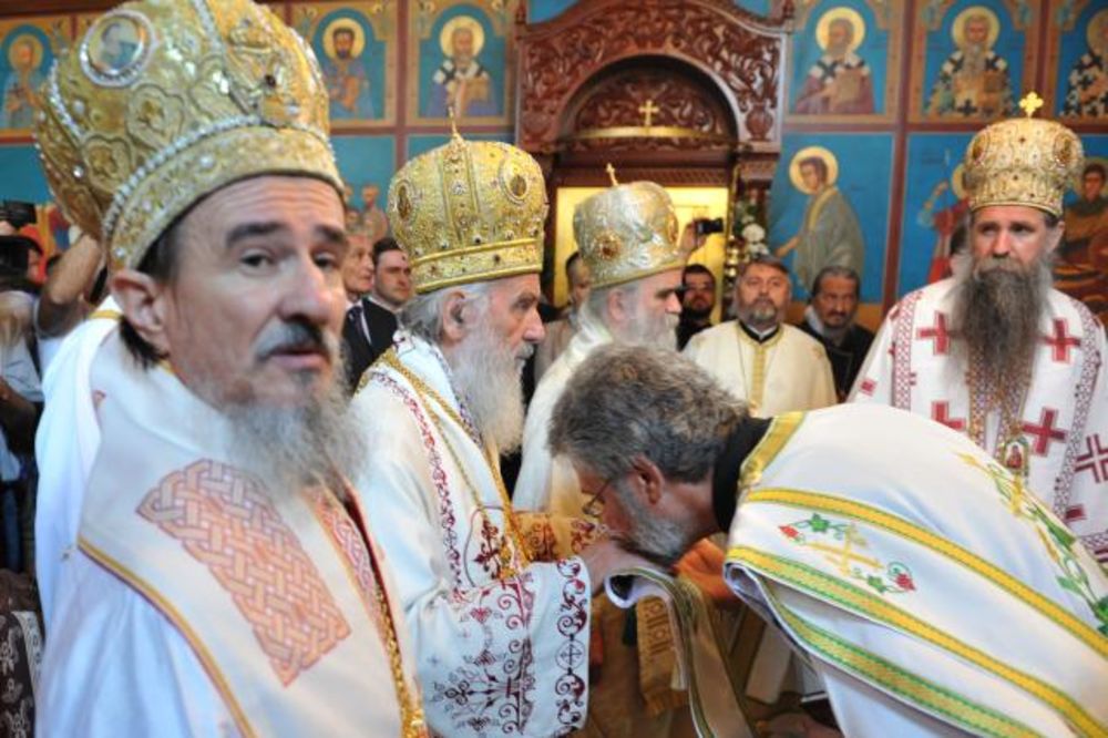 Чу, да ли Атанасије има породицу? А шта је са патријархом и његовом породицом? Чу, да ли Атанасије има породицу? А шта је са патријархом и његовом породицом?