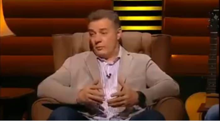 Мићко Љубичић развалио Ану Брнабић.... (видео) Мићко Љубичић развалио Ану Брнабић.... (видео)