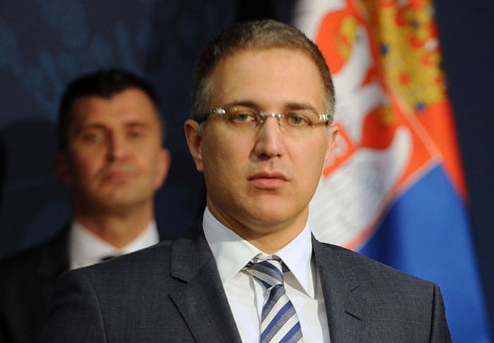 Која породица бре, полиција може да раскурца те мреже за месец дана него нема политичке воље за обрачун са нарко картелима Која породица бре, полиција може да раскурца те мреже за месец дана него нема политичке воље за обрачун са нарко картелима
