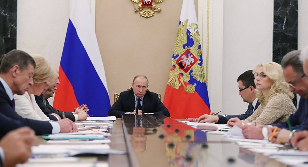 Путин: „Роскосмос“ треба да постиже успехе у истраживању свемира Путин: „Роскосмос“ треба да постиже успехе у истраживању свемира