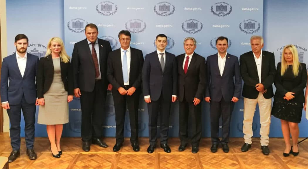 Отаџбина: Вучићев режим наставља да бескрупулозно манипулише и фалсификује ставове Руске Федерације и СПЦ Отаџбина: Вучићев режим наставља да бескрупулозно манипулише и фалсификује ставове Руске Федерације и СПЦ
