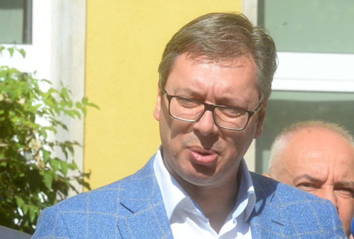 Размишљаш о бежању из земље? Нема теби бежања, ни теби ни брату нити било коме из твог картела! Сви ћете на робију! Размишљаш о бежању из земље? Нема теби бежања, ни теби ни брату нити било коме из твог картела! Сви ћете на робију!