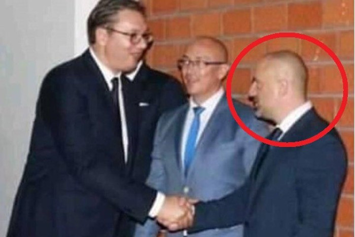 Друштво са јахте: Kако се кује косовска политика (фото) 7 Друштво са јахте: Kако се кује косовска политика (фото) 7