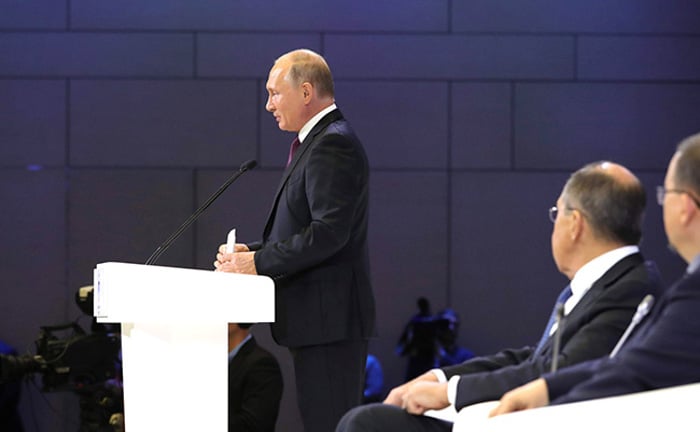 Путин упозорио Вартоломеја да ће цепање православља имати озбиљне последице Путин упозорио Вартоломеја да ће цепање православља имати озбиљне последице