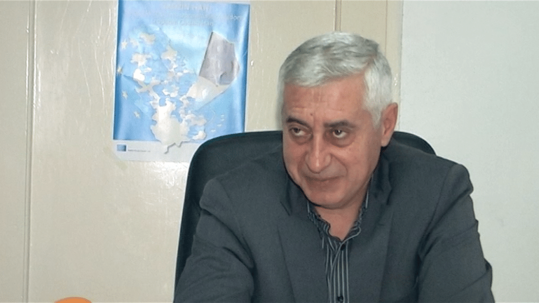 Гаџин Хан: Напредни лопови паре за демографски развој поделили себи и фамилији! Гаџин Хан: Напредни лопови паре за демографски развој поделили себи и фамилији!