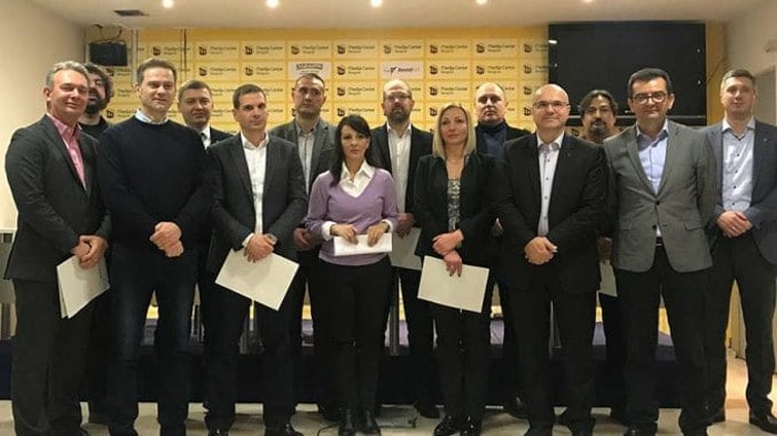 Опозиција потписала заједничке услове за фер изборе (пдф) Опозиција потписала заједничке услове за фер изборе (пдф)