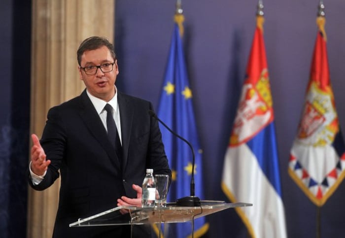 Ти олошу велеиздајнички да се ОБЕСИШ јер кад те народ буде дохватио... Ти олошу велеиздајнички да се ОБЕСИШ јер кад те народ буде дохватио...