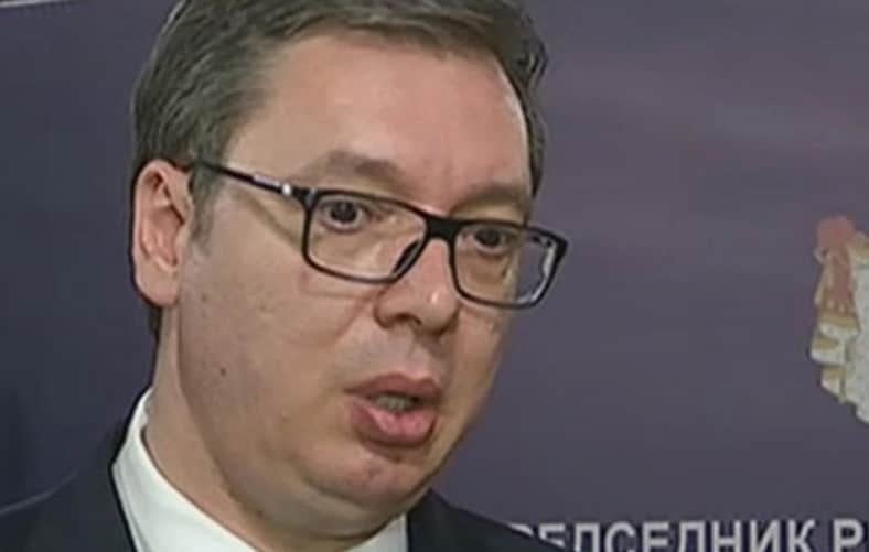Вучић: Знам да плате нису велике али можете остати и без тога! Вучић: Знам да плате нису велике али можете остати и без тога!