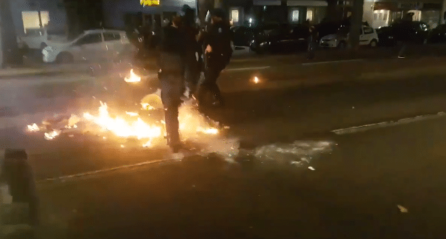 Француска револуција и у Тулузу, преко 50 полицајаца повређено! (видео) Француска револуција и у Тулузу, преко 50 полицајаца повређено! (видео)