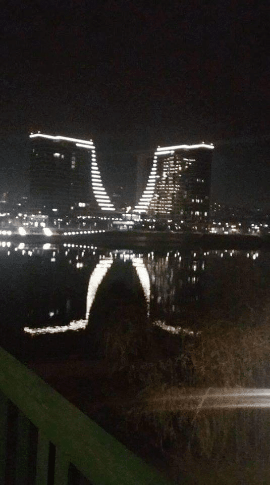 Београд на води као светлећи симбол УСТАША (фото)