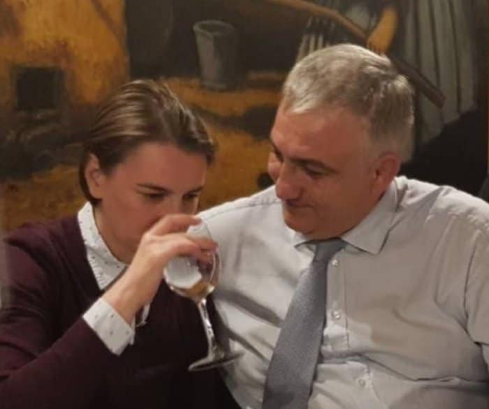 ИСПРАЋАЈ: Тодоров оде у амбасадоре, ускоро ће и Брнабићка ИСПРАЋАЈ: Тодоров оде у амбасадоре, ускоро ће и Брнабићка
