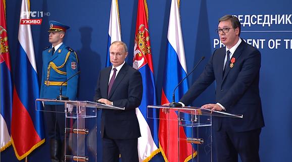 Путин учи велеиздајнике како се воли Отаџбина! Путин учи велеиздајнике како се воли Отаџбина!