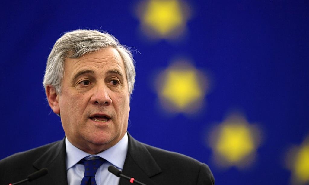 Председник ЕУ парламента Тајани: "Живео Трст, живела италијанска Истра, живела италијанска Далмација" Председник ЕУ парламента Тајани: "Живео Трст, живела италијанска Истра, живела италијанска Далмација"