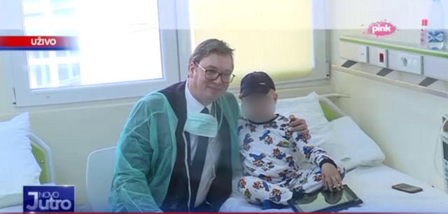 МОНСТРУОЗНА политичка злоупотреба тешко болесног детета! МОНСТРУОЗНА политичка злоупотреба тешко болесног детета!