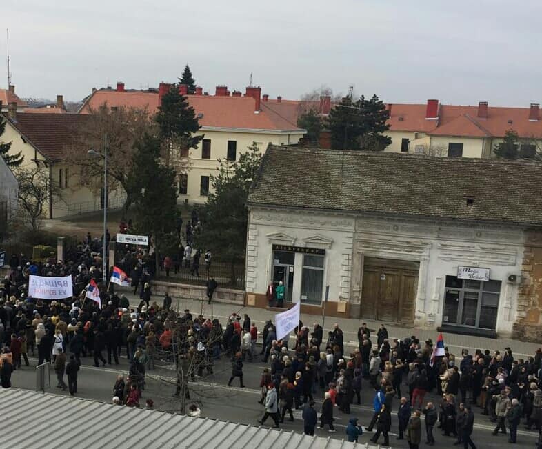 Вучићев дебакл у Јужном Банату! Вучићев дебакл у Јужном Банату!