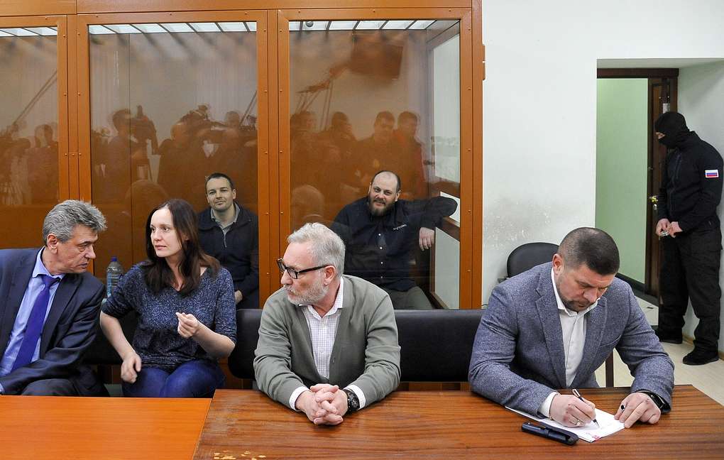 Русија: Због издаје државе бивши пуковник ФСБ осуђен на 22 године затвора, а сарадник „Касперског” на 14 година Русија: Због издаје државе бивши пуковник ФСБ осуђен на 22 године затвора, а сарадник „Касперског” на 14 година