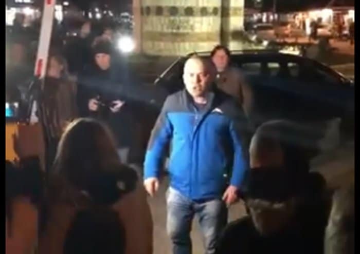 Косовска Митровица: Срби, одуприте се страху! (видео)