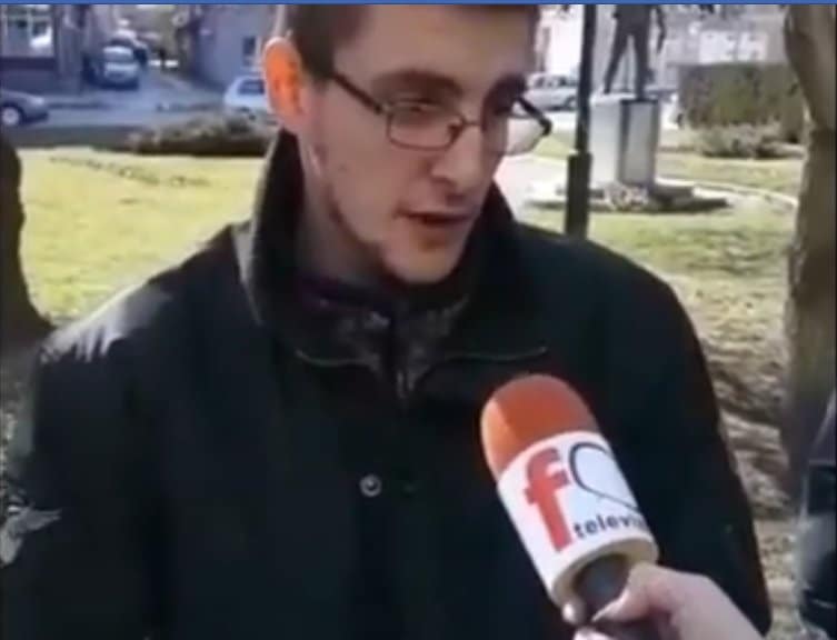 Параћин: Активисти СНС-а признали да су ЛАГАЛИ О НАПАДУ ОПОЗИЦИЈЕ (видео) Параћин: Активисти СНС-а признали да су ЛАГАЛИ О НАПАДУ ОПОЗИЦИЈЕ (видео)