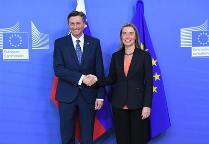 МАРШ ЕУ СМРАДОВИ! Та оргинална решења тражите на Кипру, Корзици, Каталонији и Баскији! МАРШ ЕУ СМРАДОВИ! Та оргинална решења тражите на Кипру, Корзици, Каталонији и Баскији!