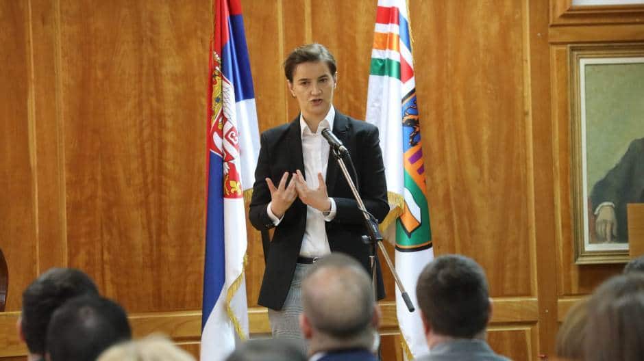 Брнабић: Не пристајемо ни на какве ултиматуме, одбацујем захтев за моју смену Брнабић: Не пристајемо ни на какве ултиматуме, одбацујем захтев за моју смену