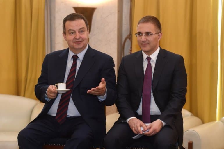 Ивица Дачић и Небојша Стефановић на челу нарко картела који користе мрежу АМСС за растурање и превоз наркотика Ивица Дачић и Небојша Стефановић на челу нарко картела који користе мрежу АМСС за растурање и превоз наркотика