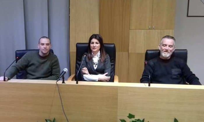 Трибина Покрета Живим за Србију у Трстенику Трибина Покрета Живим за Србију у Трстенику
