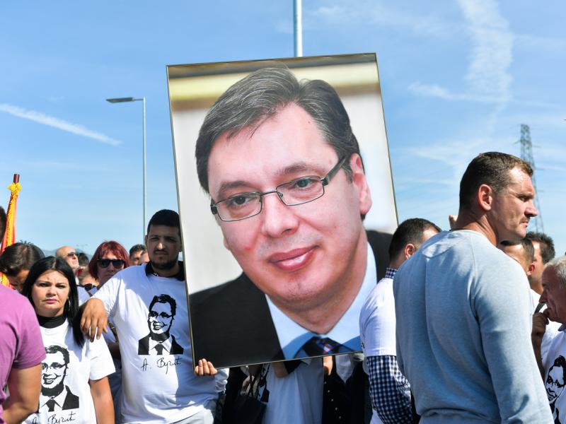 Припреме јужњака за СНС митинг у Београду: Река аутобуса, а у њима неки милом, неки силом Припреме јужњака за СНС митинг у Београду: Река аутобуса, а у њима неки милом, неки силом