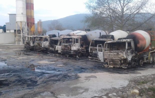 Шта повезује паљење машина на југу Србије, Савамалу и заплену тоне кокаина Шта повезује паљење машина на југу Србије, Савамалу и заплену тоне кокаина