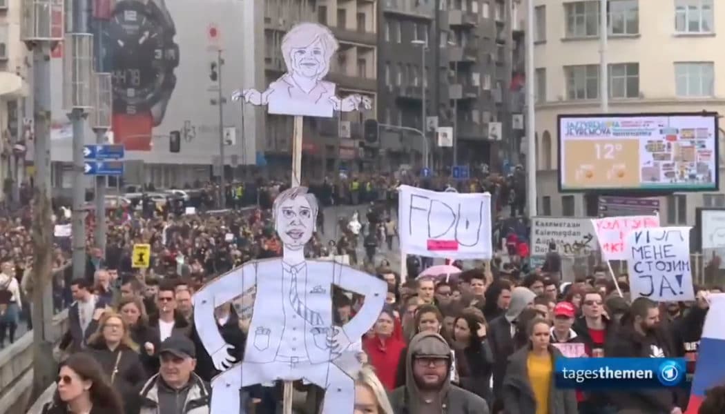 „Отаџбина“: Александар Вучић - судбина марионете „Отаџбина“: Александар Вучић - судбина марионете