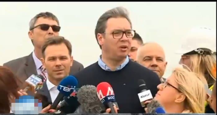 ЛУДИЛО ЈЕ УЗЕЛО МАХА! Он пројектује гондолу (видео) ЛУДИЛО ЈЕ УЗЕЛО МАХА! Он пројектује гондолу (видео)