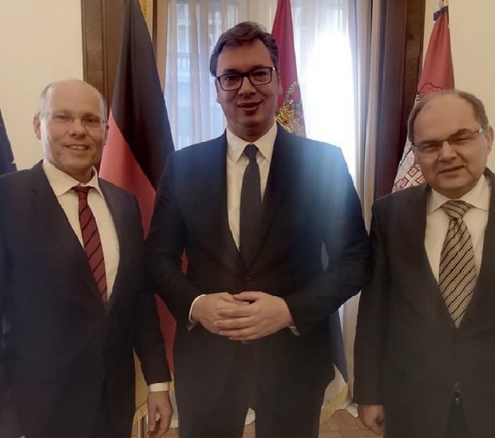 Пусти ЕУ, него зашто Србија не реагује на отворене непријатељске акте не само Приштине већ Тиране и Скопља? Пусти ЕУ, него зашто Србија не реагује на отворене непријатељске акте не само Приштине већ Тиране и Скопља?
