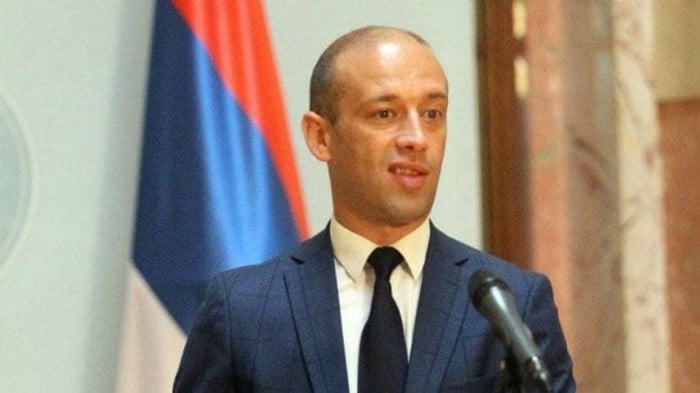 Радослав Милојчић Кена и Демократска странка поново улазе у скупштину легитимишући Вучићев режим Радослав Милојчић Кена и Демократска странка поново улазе у скупштину легитимишући Вучићев режим
