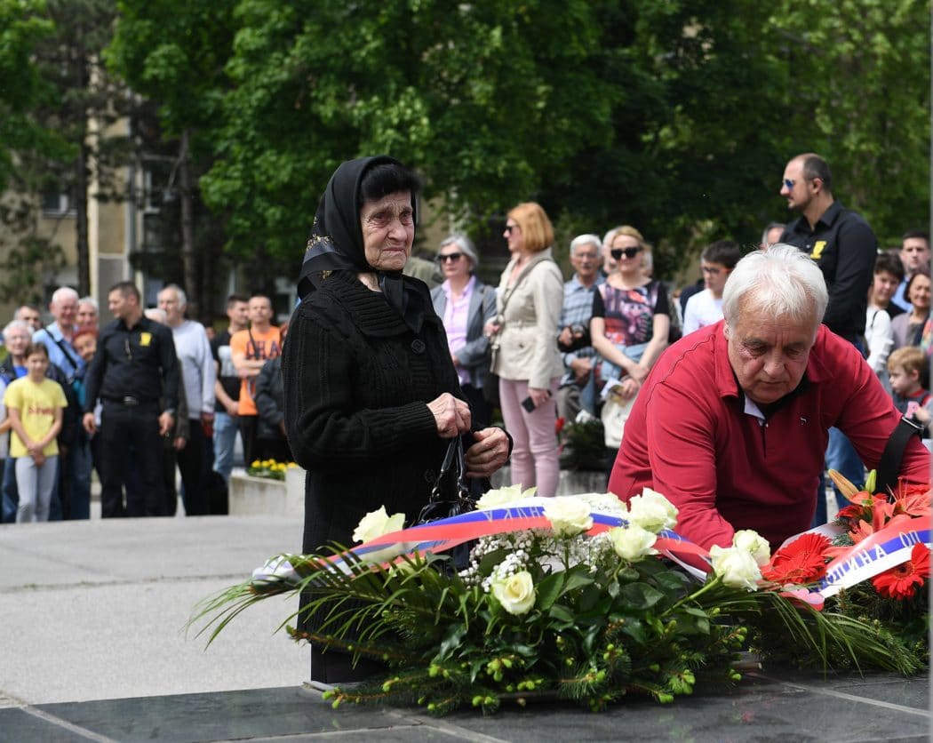 Обележено две деценије од погибије пилота пуковника Миленка Павловића Обележено две деценије од погибије пилота пуковника Миленка Павловића