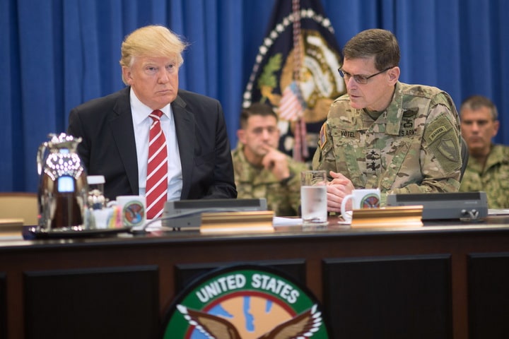АМЕРИЧКИ ГЕНЕРАЛИ ШОКИРАЛИ САД: Ево шта су тражили од Трампа АМЕРИЧКИ ГЕНЕРАЛИ ШОКИРАЛИ САД: Ево шта су тражили од Трампа