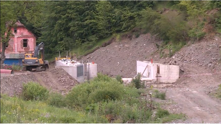 Не смирују се тензије у Ракити, нови протест због градње мини хидроелектране Не смирују се тензије у Ракити, нови протест због градње мини хидроелектране