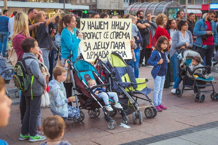 Закон гори од беле куге Закон гори од беле куге