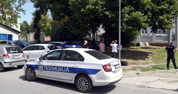 “АКО НЕ УЋУТИШ ДОБИЋЕШ МЕТАК!” Нападнута породиља која сумња да су јој типовали бебу за крађу “АКО НЕ УЋУТИШ ДОБИЋЕШ МЕТАК!” Нападнута породиља која сумња да су јој типовали бебу за крађу