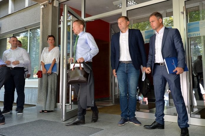 Завршен други састанак Сороша, власти и опозиције који је одржан у тајности Завршен други састанак Сороша, власти и опозиције који је одржан у тајности