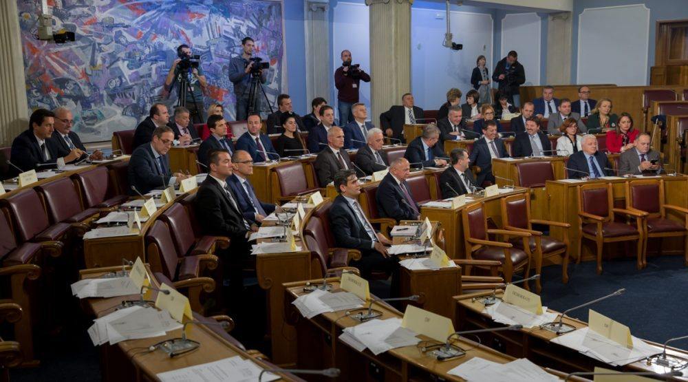 Милов НАТО-парламент није прихватио НАТО-закон о хомосексуалним партнерствима Милов НАТО-парламент није прихватио НАТО-закон о хомосексуалним партнерствима